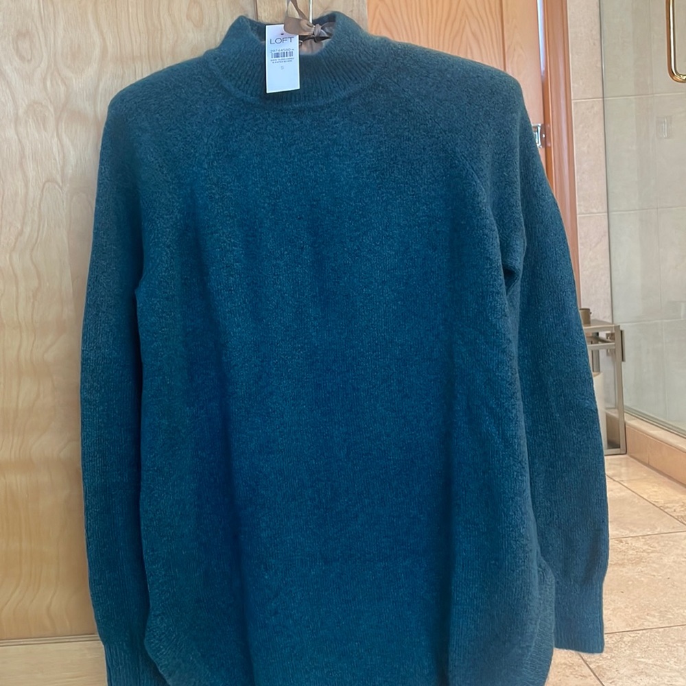 LOFT - acrylic blend sweater